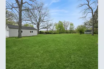 11613 Country Club Road, Woodstock, IL 60098 - Photo 4