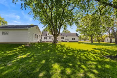 520 S Main Street, Gifford, IL 61847 - Photo 40
