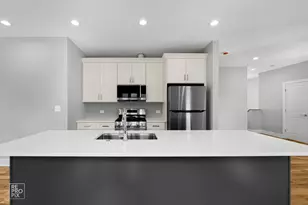 8734 Kimball Ave, Skokie, IL 60076 - Photo 6