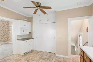2206 6th St, Moline, IL 61265 - Photo 12