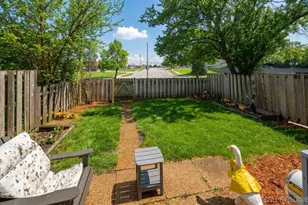 349 E Roland Dr, Glendale Heights, IL 60139 - Photo 22