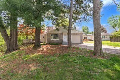 408 32nd Avenue, Moline, IL 61265 - Photo 2