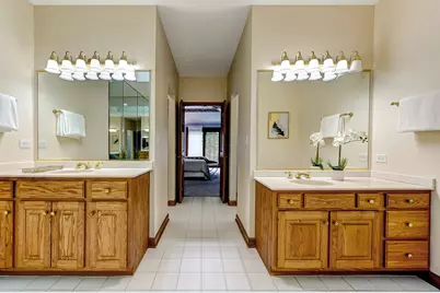 68 Berkshire Court, Burr Ridge, IL 60527 - Photo 24