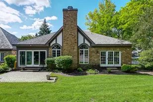 68 Berkshire Ct, Burr Ridge, IL 60527 - Photo 32