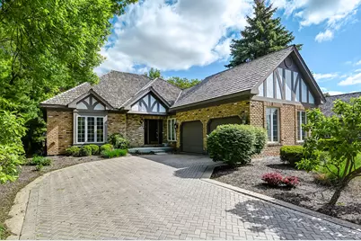68 Berkshire Court, Burr Ridge, IL 60527 - Photo 1