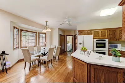 68 Berkshire Court, Burr Ridge, IL 60527 - Photo 10