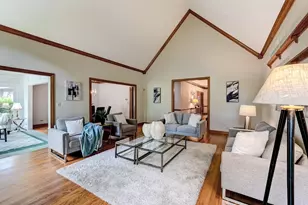 68 Berkshire Ct, Burr Ridge, IL 60527 - Photo 16