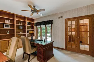 68 Berkshire Ct, Burr Ridge, IL 60527 - Photo 6
