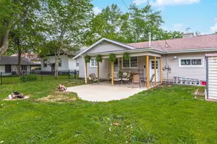 306 W Bennett St, Pontiac, IL 61764 - Photo 30