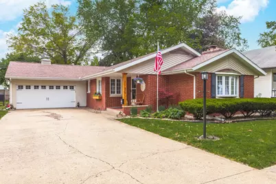 306 W Bennett Street, Pontiac, IL 61764 - Photo 1