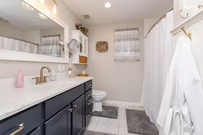 306 W Bennett Street, Pontiac, IL 61764 - Photo 6