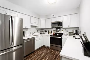 1408 S New Wilke Rd, Arlington Heights, IL 60005 - Photo 8