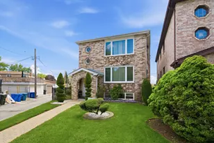 4433 N Neenah Ave, Harwood Heights, IL 60706 - Photo 2