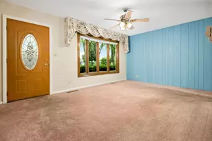 308 N William St, Mount Prospect, IL 60056 - Photo 6