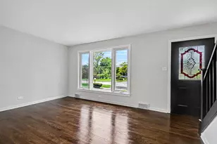 835 S Addison Ave, Villa Park, IL 60181 - Photo 2