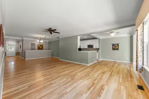 105 National Ct, Shorewood, IL 60404 - Photo 6