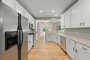 105 National Ct, Shorewood, IL 60404 - Photo 10