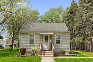 123 S Elm St, Manteno, IL 60950 - Photo 2
