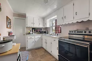 123 S Elm St, Manteno, IL 60950 - Photo 8