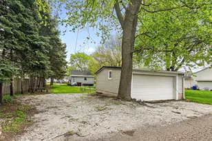 123 S Elm St, Manteno, IL 60950 - Photo 14