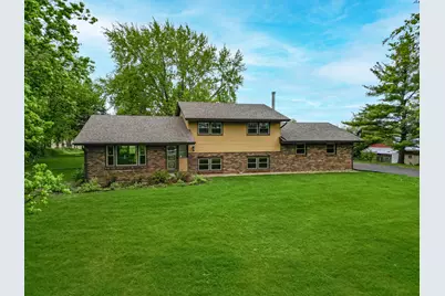 10160 Cemetery Road, Pecatonica, IL 61063 - Photo 4
