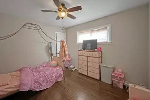 14522 S Marquette Ave, Burnham, IL 60633 - Photo 6