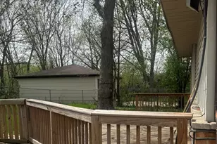 331 Somonauk St, Park Forest, IL 60466 - Photo 4