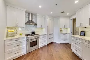 25 E Superior St, Chicago, IL 60611 - Photo 10