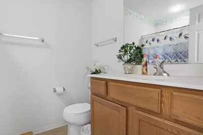 918 Oak Ridge Boulevard, Elgin, IL 60120 - Photo 10