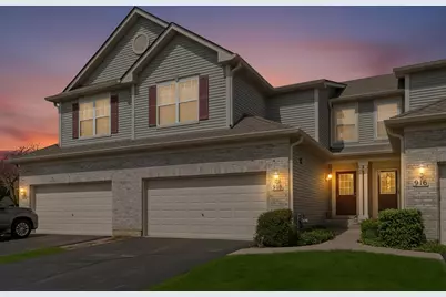 918 Oak Ridge Boulevard, Elgin, IL 60120 - Photo 1