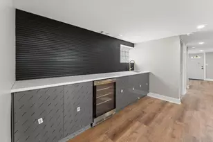 8015 S Paxton Ave, Chicago, IL 60617 - Photo 32