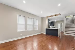 8015 S Paxton Ave, Chicago, IL 60617 - Photo 10