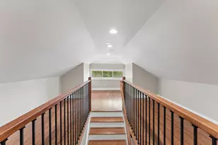 8015 S Paxton Ave, Chicago, IL 60617 - Photo 20