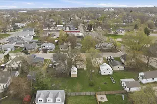 323 Douglas Ave, Dixon, IL 61021 - Photo 32