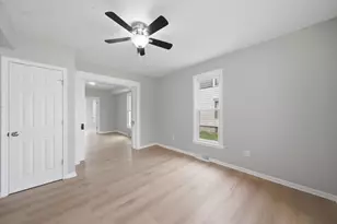 323 Douglas Ave, Dixon, IL 61021 - Photo 20