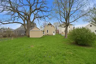 323 Douglas Ave, Dixon, IL 61021 - Photo 34