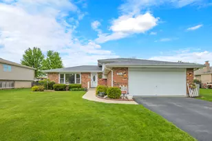 8306 169th St, Tinley Park, IL 60477 - Photo 2