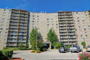 6340 Americana Dr, Willowbrook, IL 60527 - Photo 2