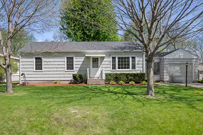 3820 15th St A, Moline, IL 51265 - Photo 2