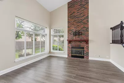 8167 Ripple Ridge Ridge, Darien, IL 60561 - Photo 4
