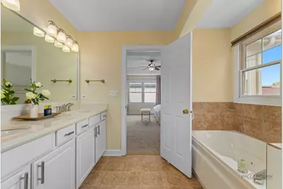 1590 Fielding Drive, Glenview, IL 60026 - Photo 18