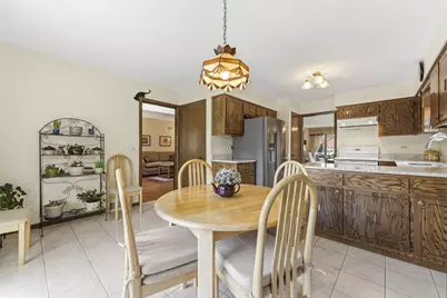 404 S Helena Avenue, Mount Prospect, IL 60056 - Photo 12