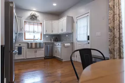 300 Division Street, South Elgin, IL 60177 - Photo 10