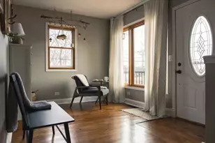 300 Division St, South Elgin, IL 60177 - Photo 2
