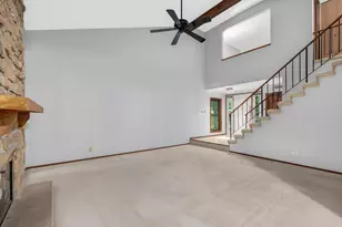 131 White Birch Ln, Westmont, IL 60559 - Photo 6