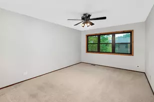 131 White Birch Ln, Westmont, IL 60559 - Photo 14