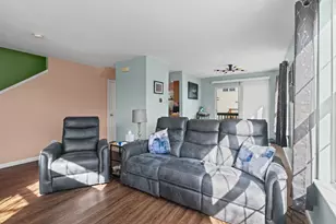 34314 N Barberry Rd, Round Lake Beach, IL 60073 - Photo 8