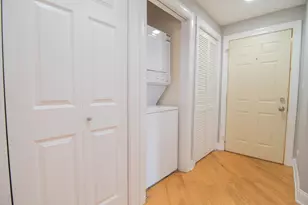 2036 W Arthur Ave, Chicago, IL 60645 - Photo 10