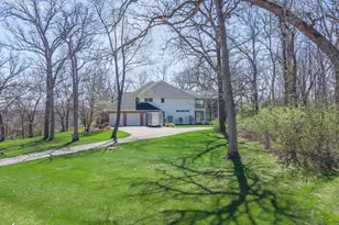 1687 Barberry Cir, Freeport, IL 61032 - Photo 38