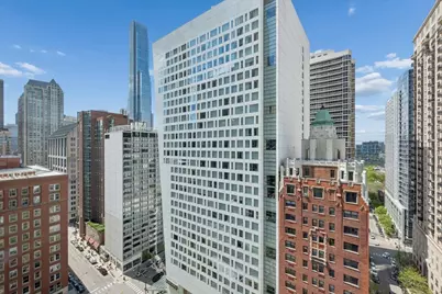 57 E Delaware Place #1805, Chicago, IL 60611 - Photo 12